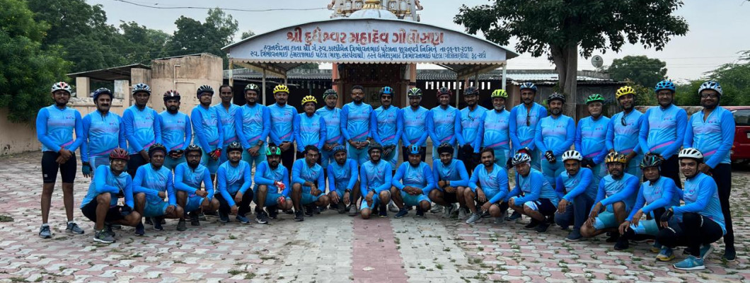 Premium and Eye catching Custom cycling wear